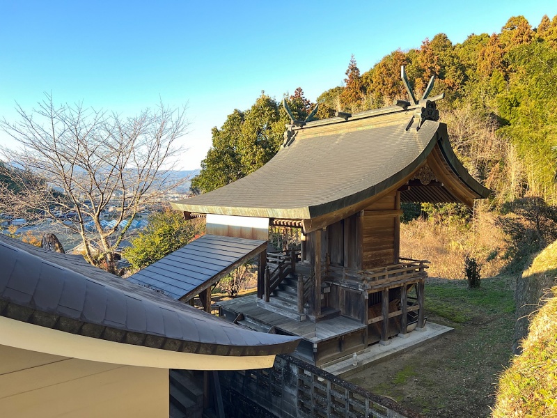 ファイル:瑞山神社・社殿-09.jpeg
