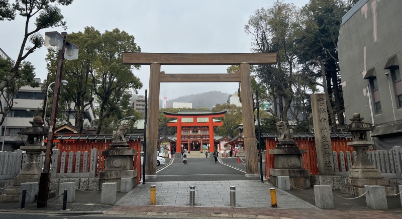ファイル:生田神社・参道 (2).jpg