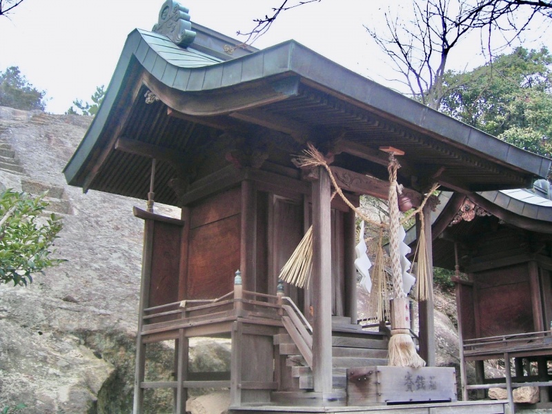 ファイル:生石神社・境内-16.jpg