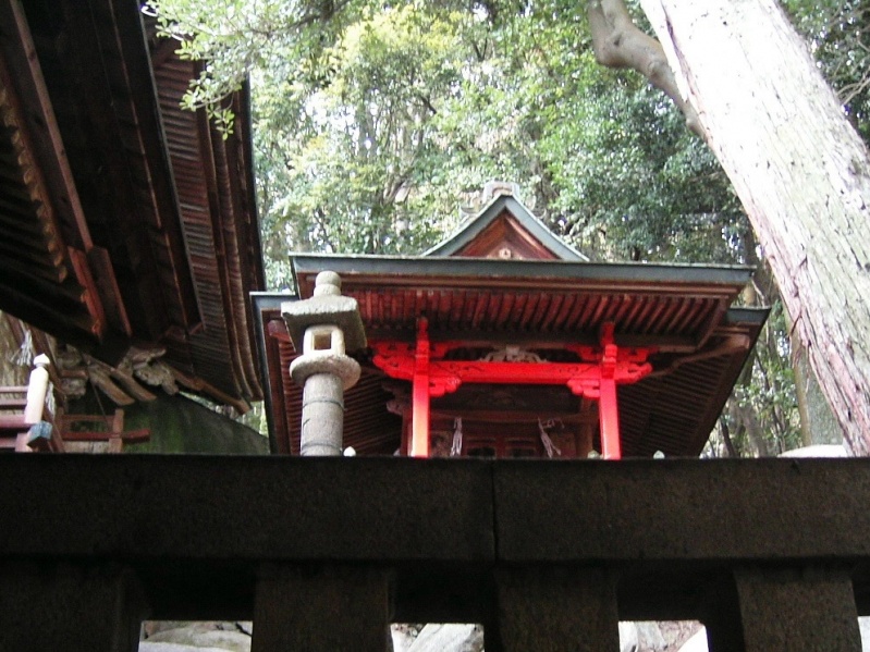 ファイル:由加神社・境内-15.jpg