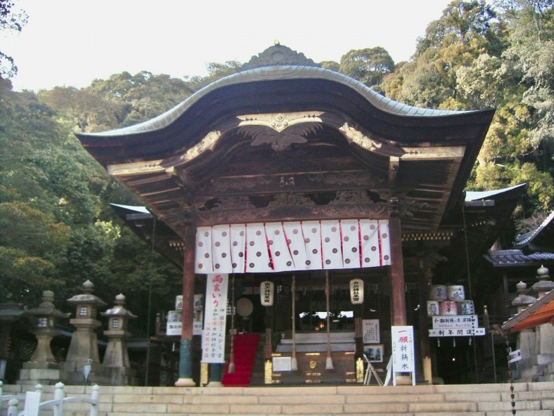 ファイル:由加神社・本社-02.jpg