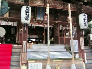 由加神社・本社-03.jpg