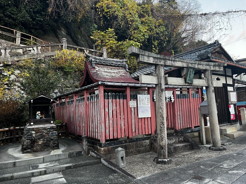 ファイル:石清水八幡宮・相槌稲荷神社 (3).jpg