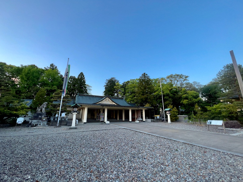 ファイル:福井県護国神社・拝殿 (5).jpg