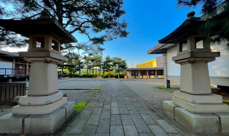 ファイル:福井神社・横参道.jpg