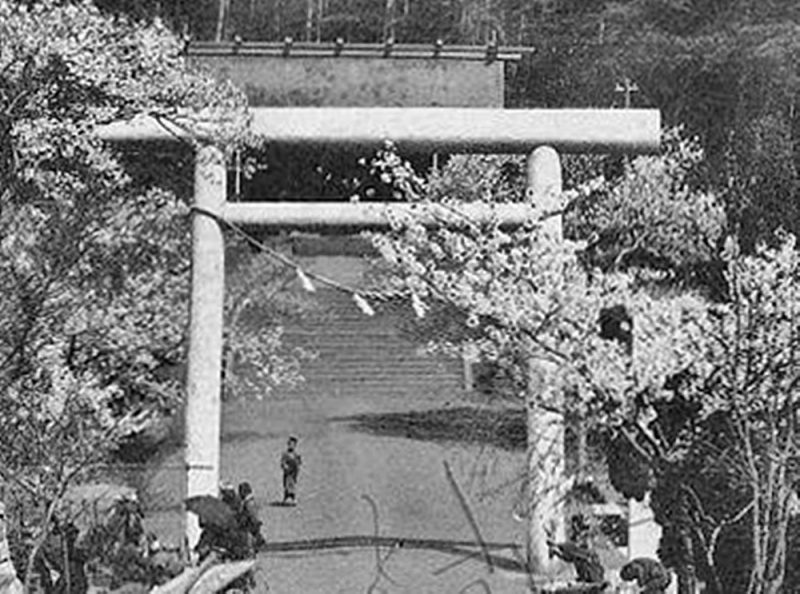 ファイル:福島県護国神社 (1).jpg