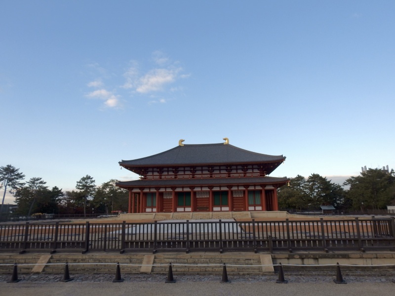 ファイル:興福寺中金堂 (3).jpg
