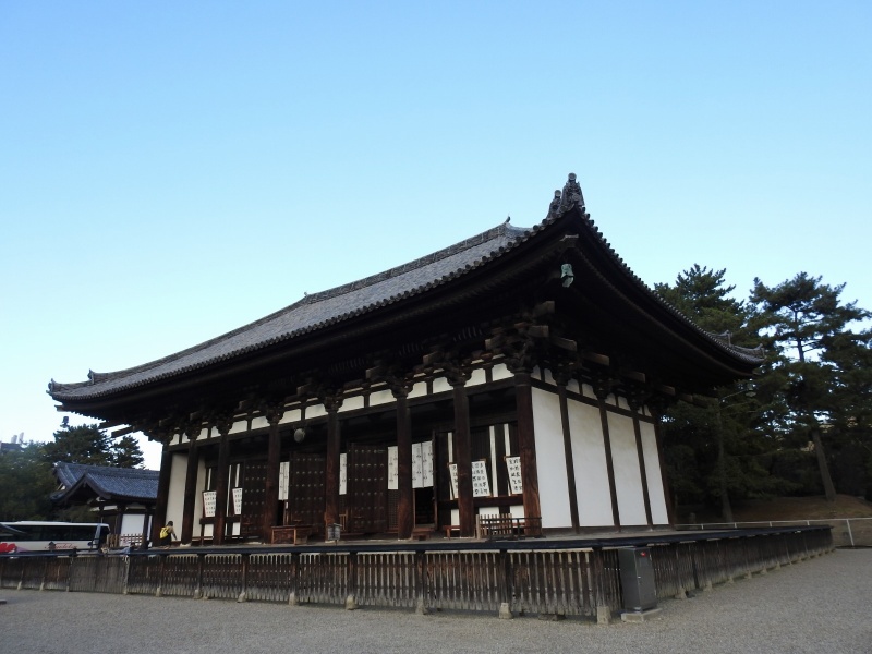 ファイル:興福寺東金堂 (2).jpg