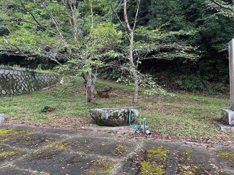 ファイル:船木護国神社・1社殿-06.jpg