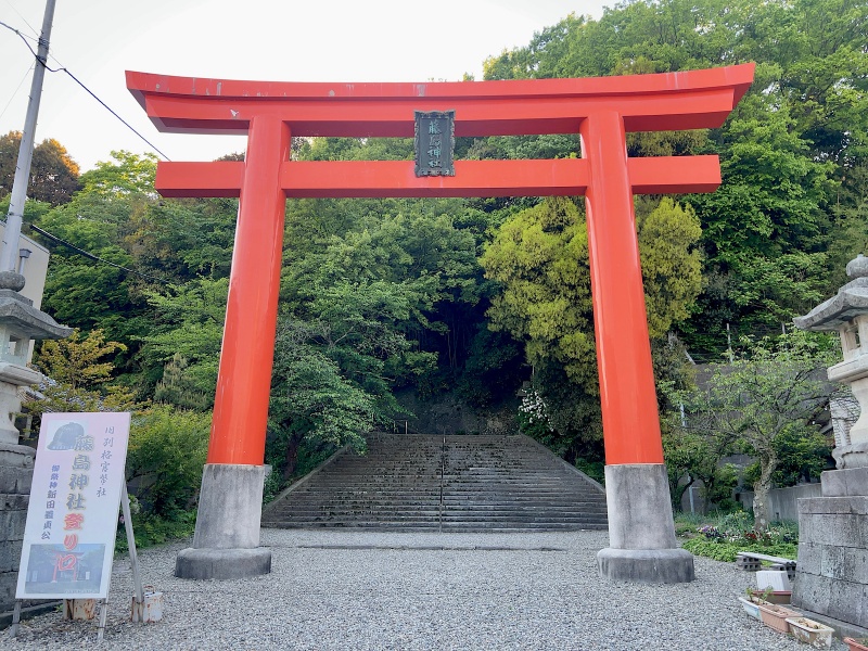 ファイル:藤島神社・参道 (4).jpg