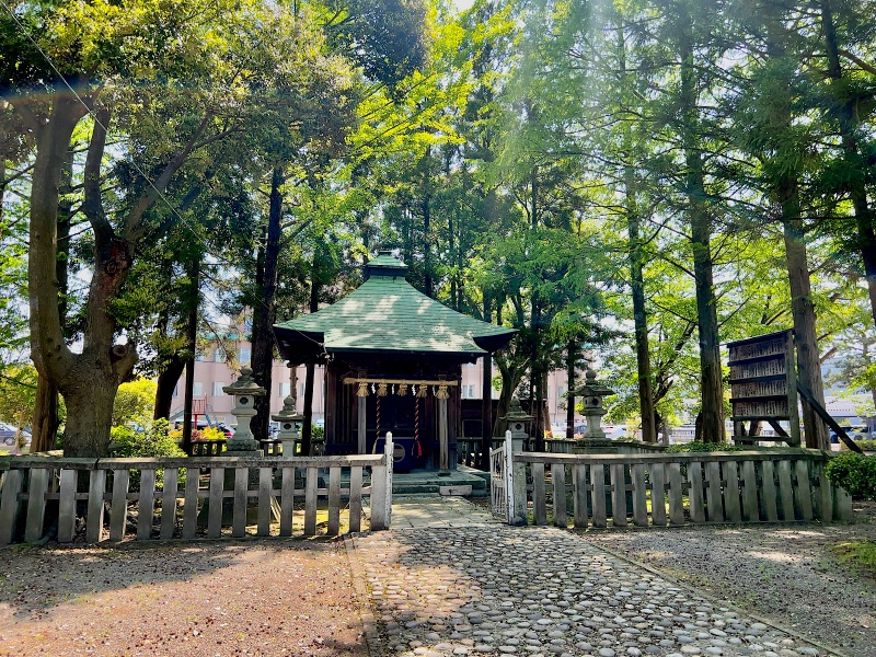 ファイル:藤島神社・新田塚 (8).jpg