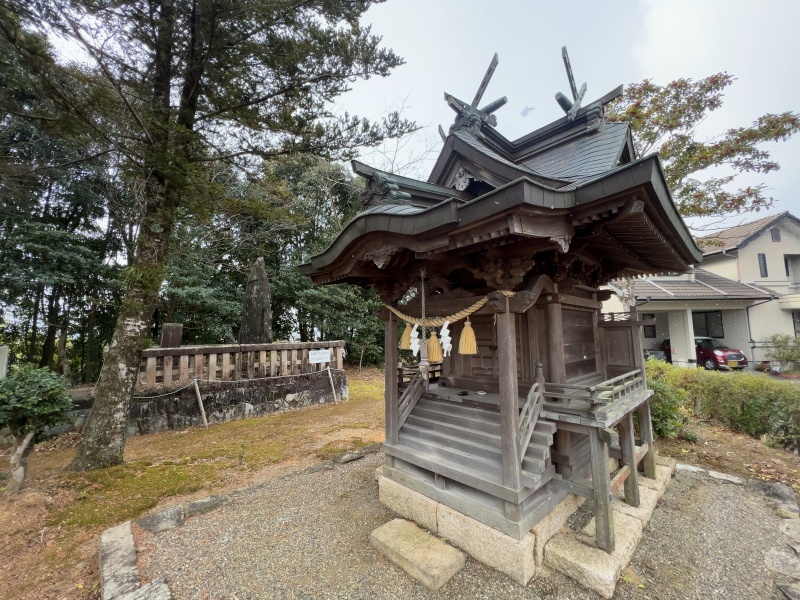ファイル:赤妻神社・社殿 (5)★.jpg