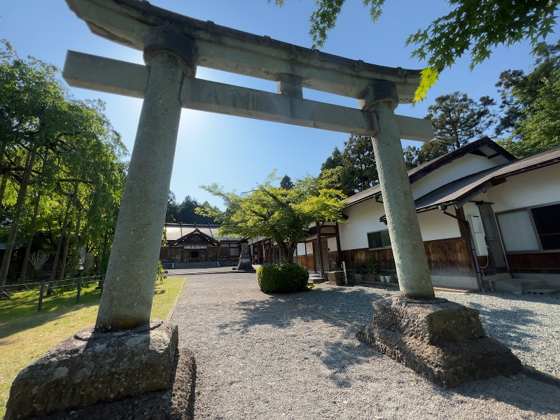 ファイル:足羽神社・鳥居 (1).jpg