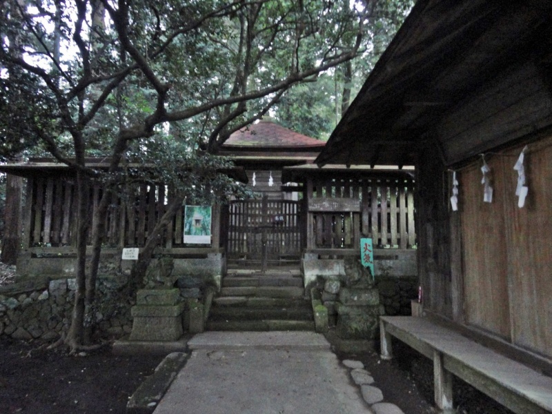 ファイル:那須笠石神社 (2).jpg