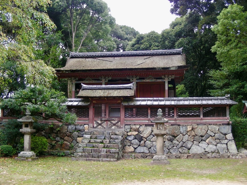 ファイル:醍醐寺・下醍醐・清滝宮-03.jpg