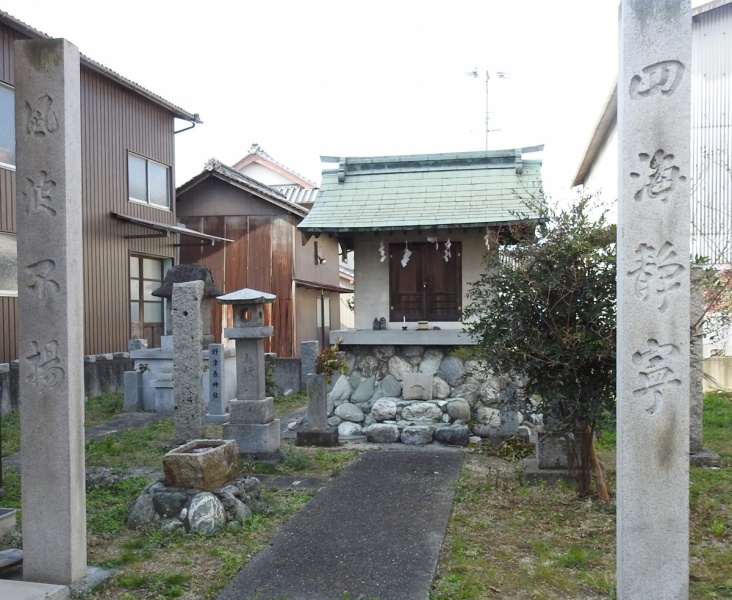 ファイル:金倉寺新羅神社 (3).jpg