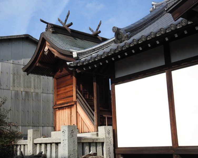 ファイル:金倉寺新羅神社 (4).jpg