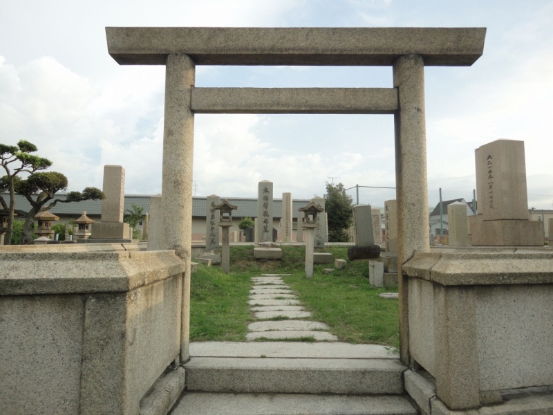 ファイル:阿倍野墓地・神葬祭墓地2.jpg