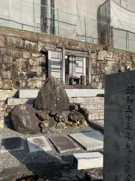 ファイル:霊明神社・西墓地 (6).JPG
