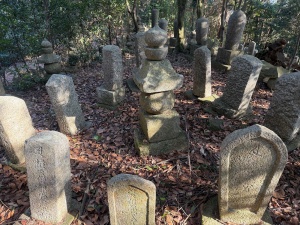 飯道山・僧侶墓地-08.jpg