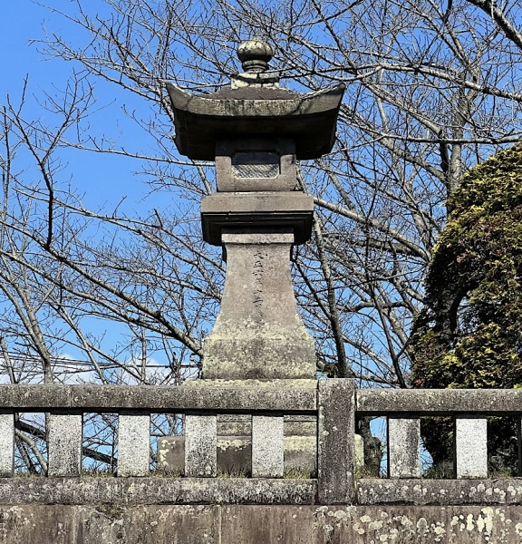 ファイル:鹿児島県護国神社・社殿-03.jpg