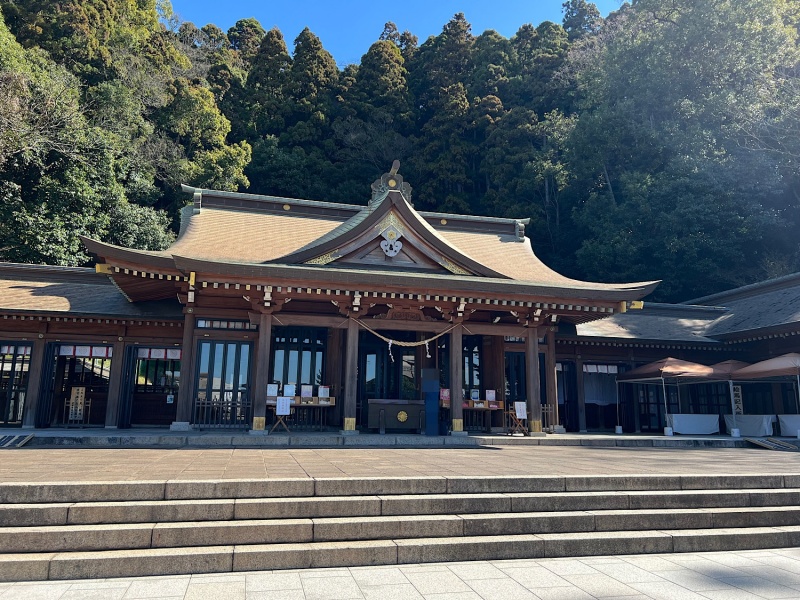 ファイル:鹿児島県護国神社・社殿-11.jpg