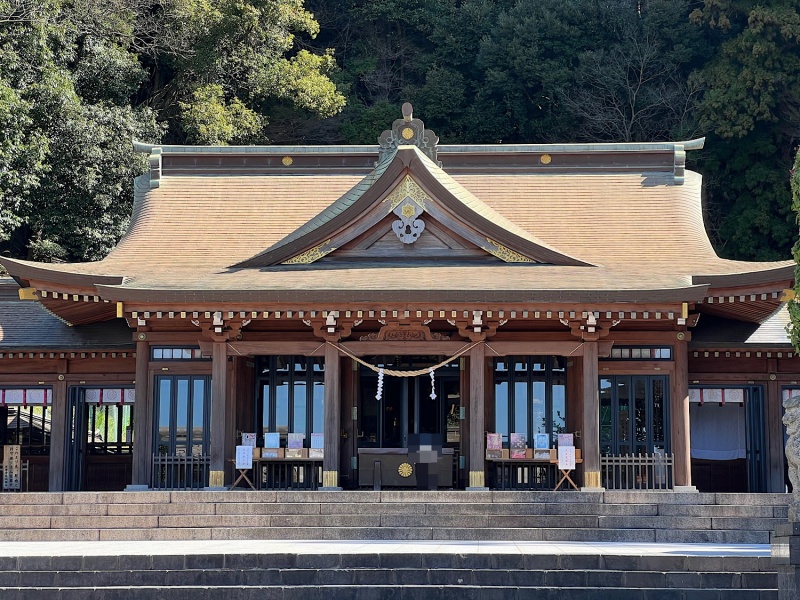 ファイル:鹿児島県護国神社・社殿-14.jpg