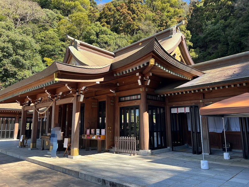 ファイル:鹿児島県護国神社・社殿-16.jpg