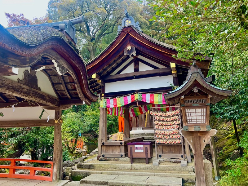 ファイル:C片岡御子神社・拝殿.jpg