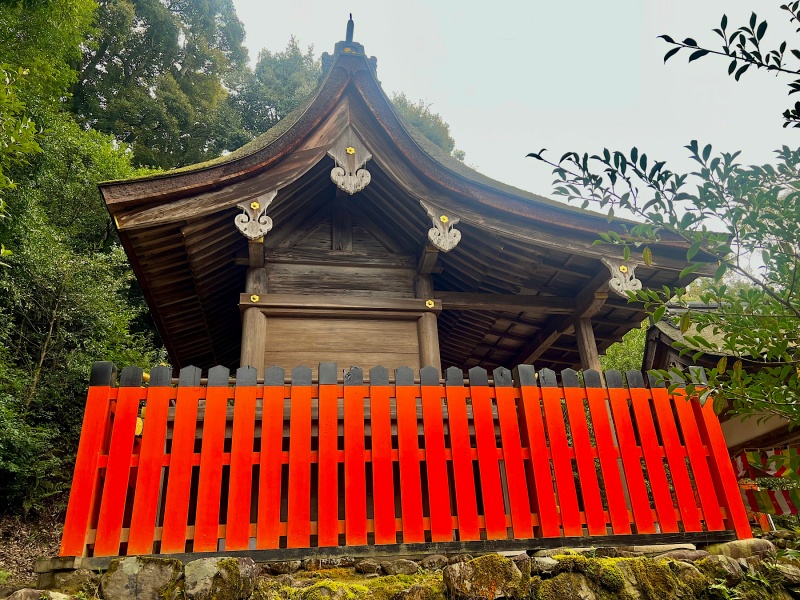 ファイル:C片岡御子神社・本殿01.jpg