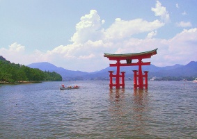 Itsukushima-jinja 001.jpg