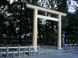 Yasukuni-jinja-saniwa (4).jpg