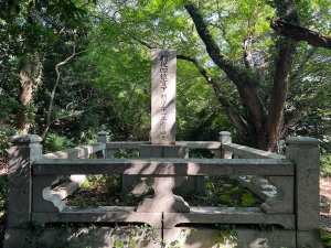 世良修蔵招魂碑-09.jpg