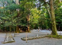 内宮・忌火屋殿前祓所 (2).jpg