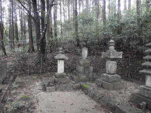 円照寺住職墓地A (2).jpg