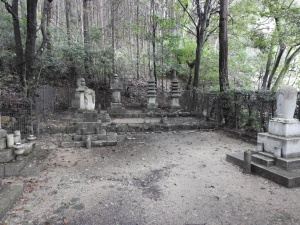 円照寺住職墓地A (5).jpg