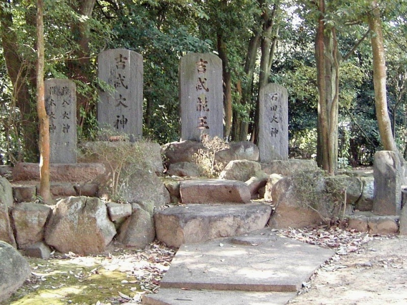 ファイル:和泉聖神社-04.jpg