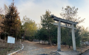 大村益次郎墓・全景 (2).jpg