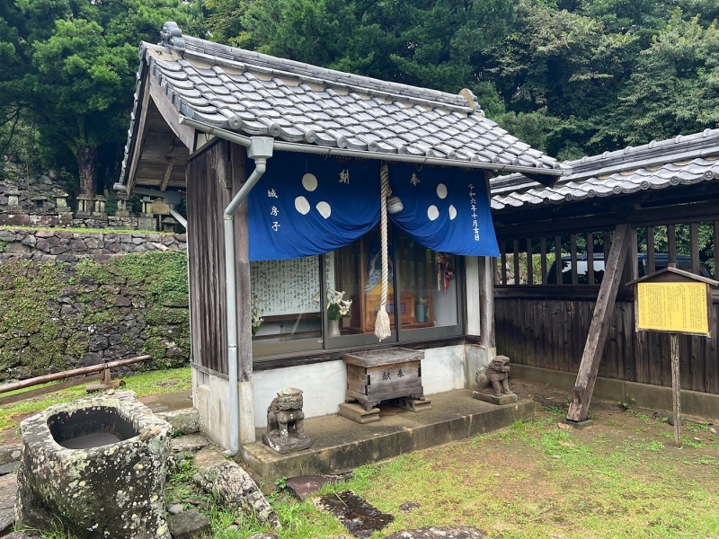 ファイル:平戸亀岡神社-19.jpg