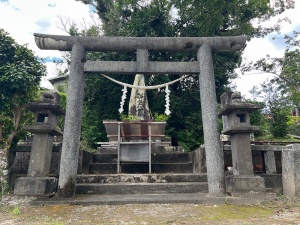 枕崎南方神社・招魂塚-03.jpg