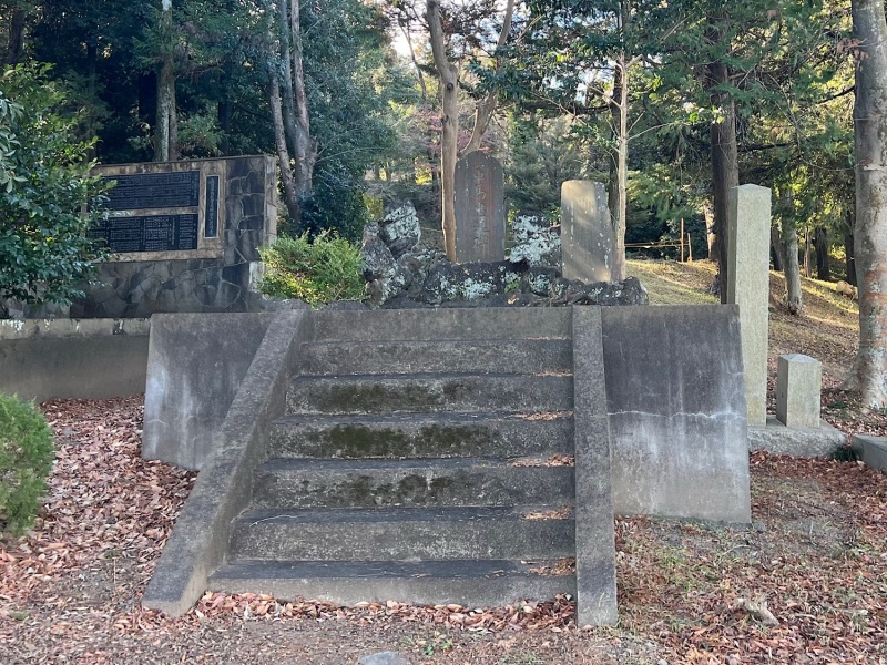 ファイル:群馬県護国神社・慰霊碑など-13.jpg
