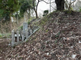 船岡山官軍墓地・2北参道11神葬祭墓地.jpg