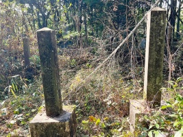 谷坂官軍墓地・墓碑・西03.jpg